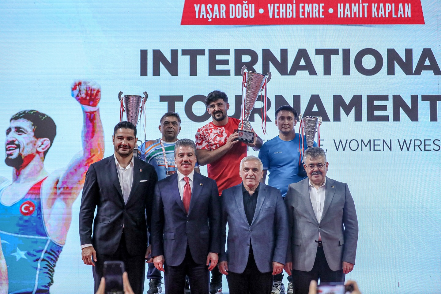 Uluslararası Yaşar Doğu, Vehbi Emre ve Hamit Kaplan Turnuvası Kadınlar ve Grekoromen Stilde Final Müsabakaları ile Tamamlandı.